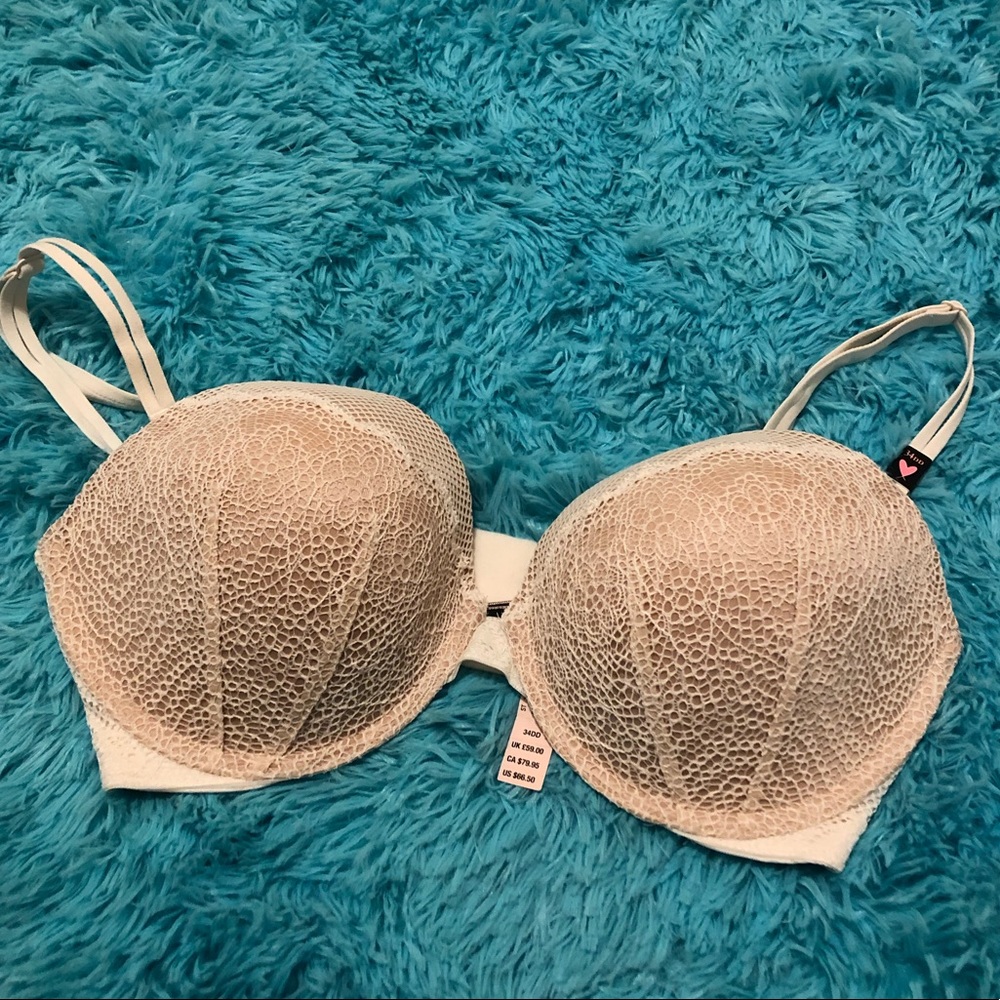 ❤️Victoria’s Secret Underwire Push-up Bra